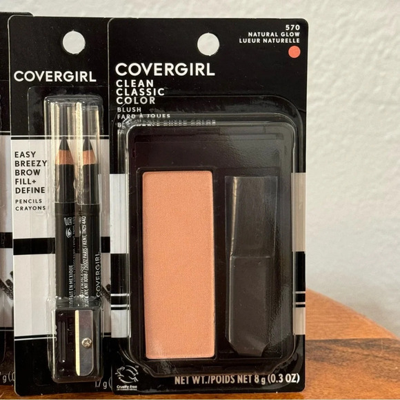Covergirl Gift Bundle - Fill + Define Brow Pencils (4) & Clean Classic Blush (1) - Picture 3 of 9
